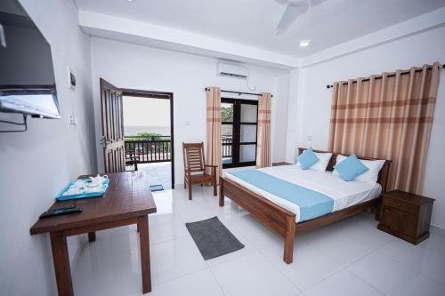 Double Room with Balcony and Sea View